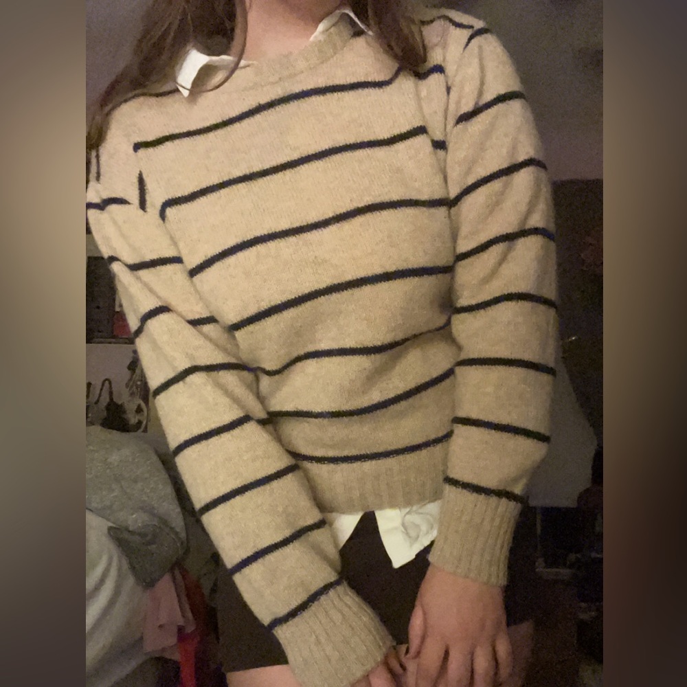 COZY WOOL SWEATER